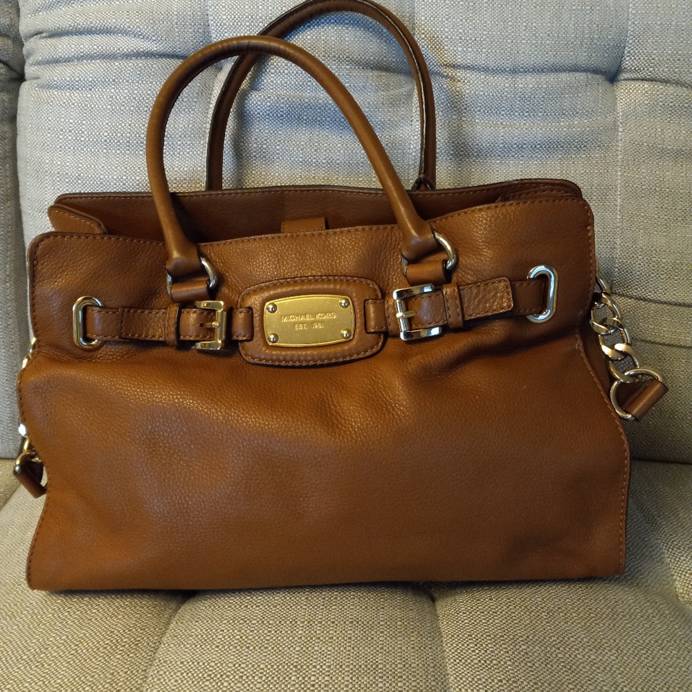 🛍Michael Kors leather purse